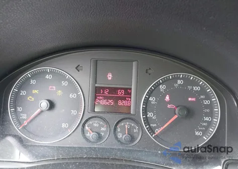 2009 Volkswagen Jetta S z USA, uszkodzony, nr VIN 3VWKM71K69M252414